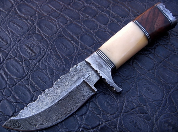 Damascus Hunting Knife