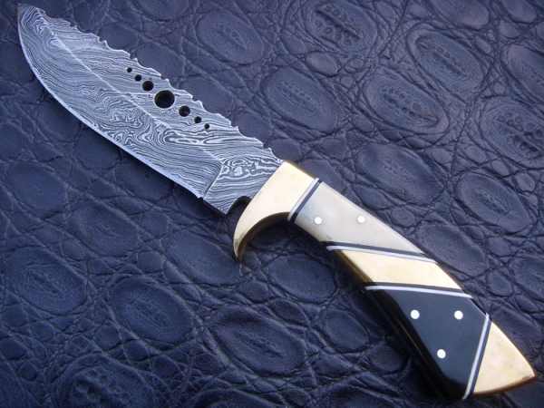 Damascus Hunting Knife